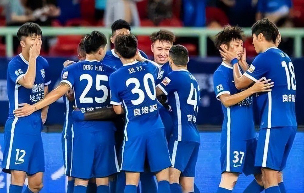 于是，他立刻笑着说道：好啊。