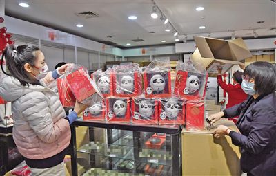意媒：国米将优先续约迪马尔科 然后再续约劳塔罗和巴雷拉据国米新闻网报道，国米将优先续约迪马尔科，然后再续约劳塔罗和巴雷拉。